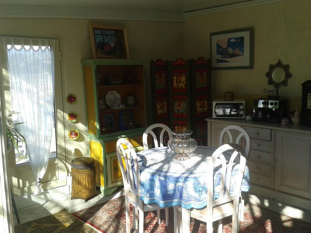 B&B Le Clos Des Cigales Cassis Bilik gambar
