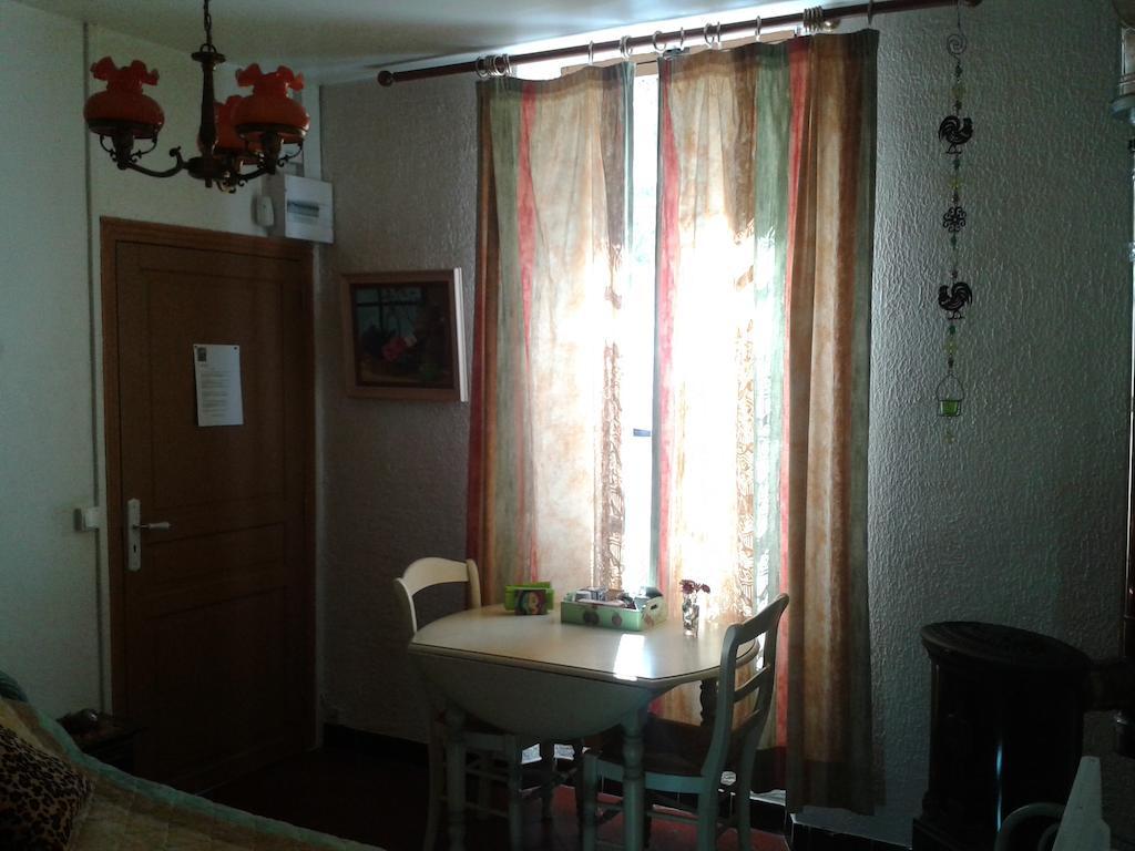 B&B Le Clos Des Cigales Cassis Bilik gambar